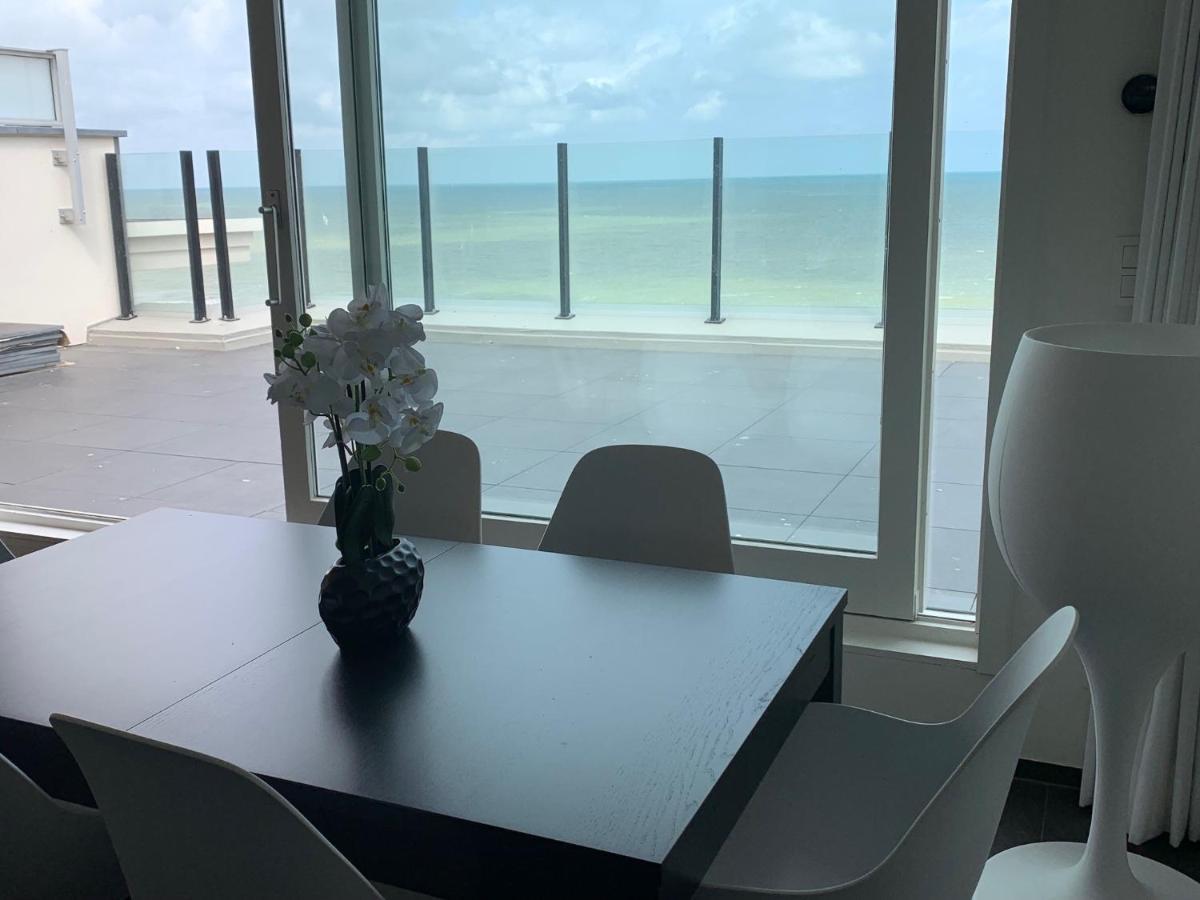 Ultra-Luxury Penthouse With A Generous Terrace And Breathtaking Sea View T71 Daire Oostende Dış mekan fotoğraf